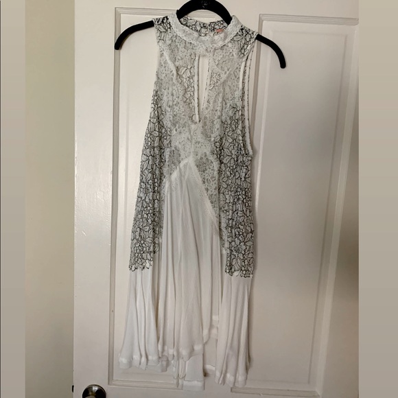 Free People Tell Tale Lace Cutout Contrast Top, S - Picture 3 of 8